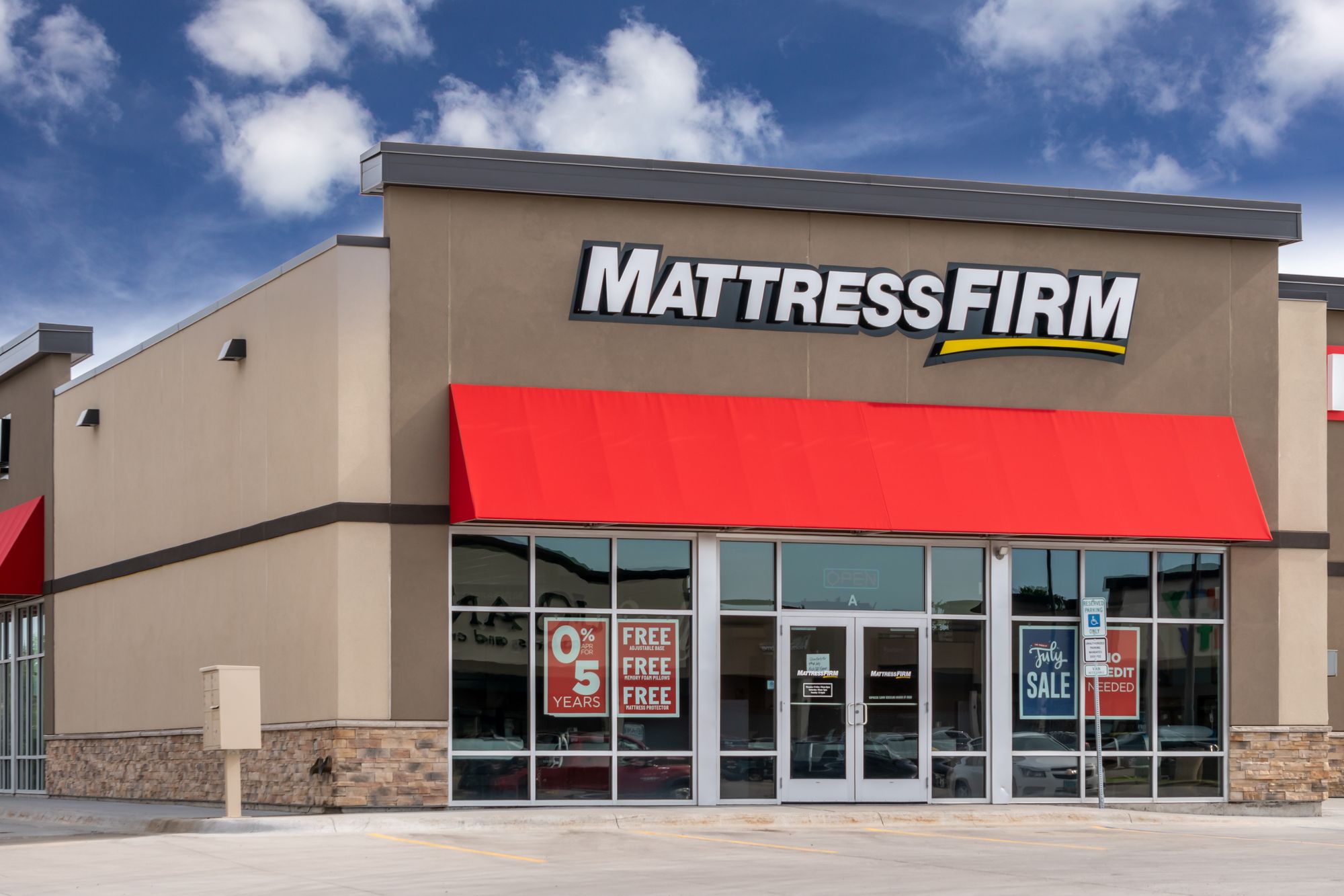 Mattress Firm Settles Bed Tech Class Action Lawsuit for $4.9 Million: Are You Eligible for Compensation?